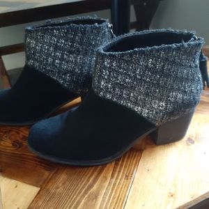 Tom's Leila booties